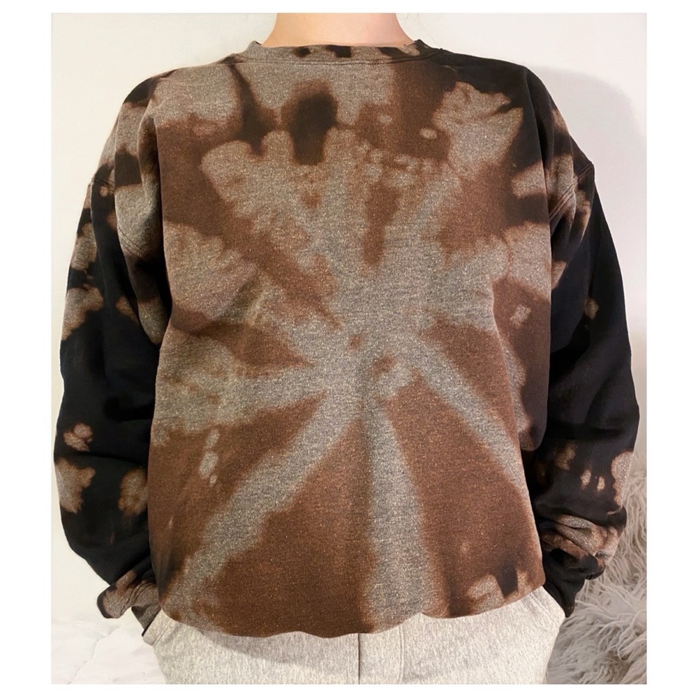Black Tie Dye Sweatshirt